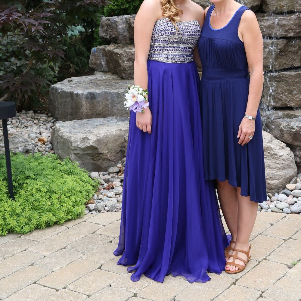 Sherri Hill Prom Dress - Picture 3 of 5